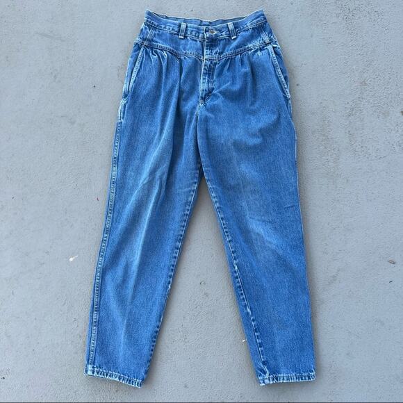 Vintage Denim - Epic 80s Mom Jean High Waist Rise Pleated V Yoke Bareback Sears